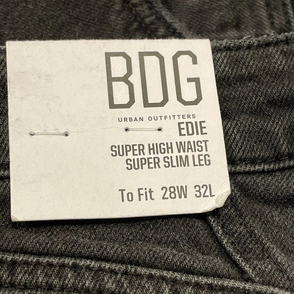 BDG by URBAN OUTFITTERS Edie Super High Waist Raw Hem Slim Jeans in Washed Black - Picture 11 of 14